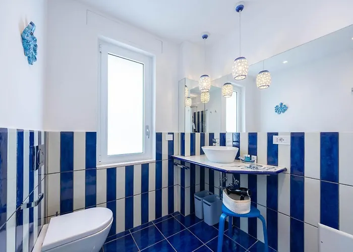 4blu Marine Konukevi